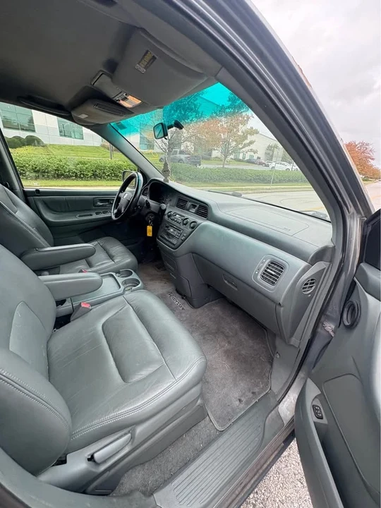 2002 Honda Odyssey - Image 5 of 7