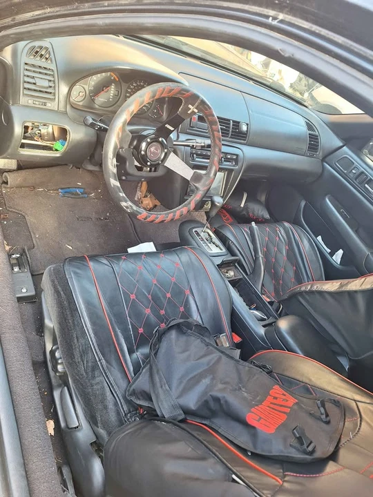 2002 Honda Prelude 5th Gen - Image 2 of 4