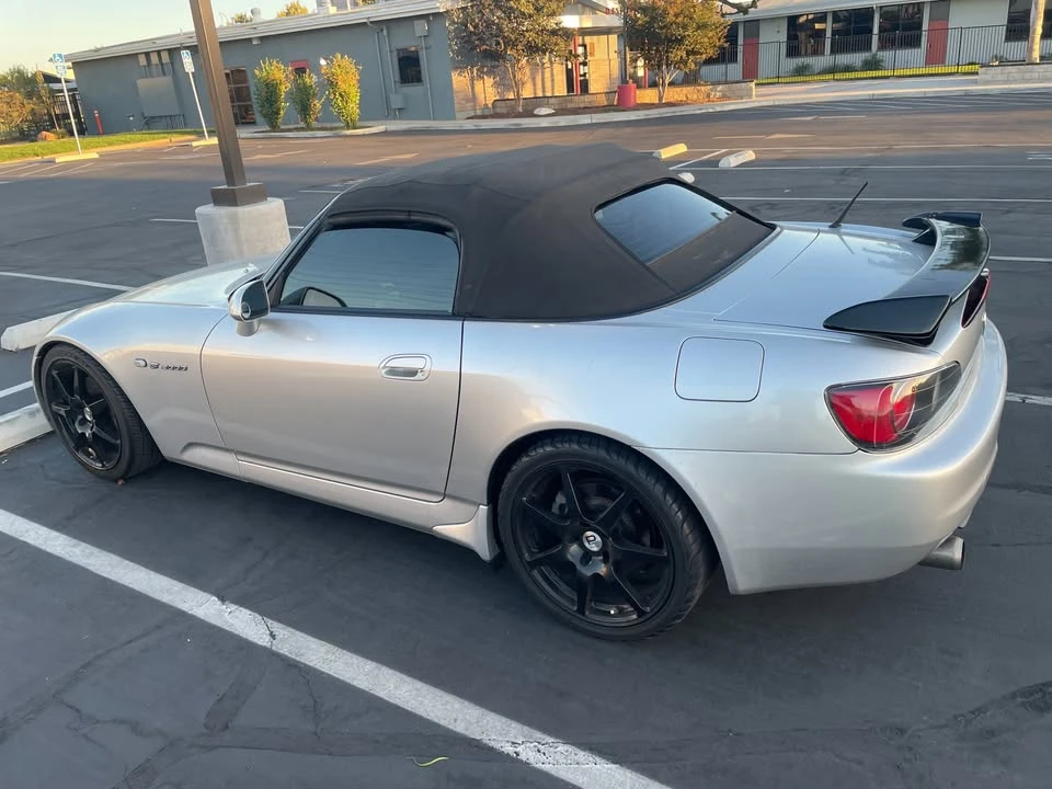 2002 Honda AP1 S2000 - Image 2 of 4