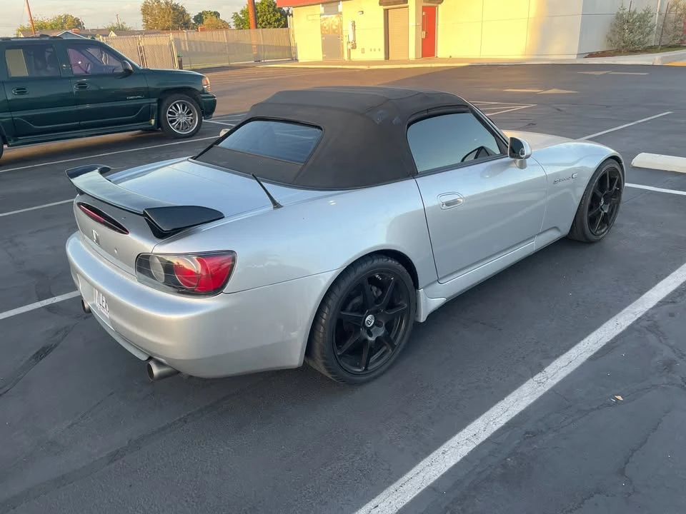 2002 Honda AP1 S2000 - Image 3 of 4