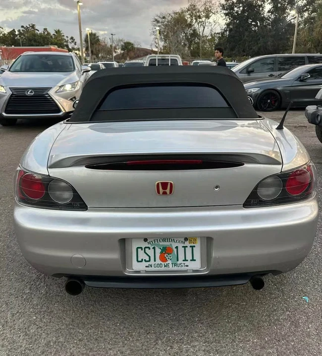2002 Honda AP1 S2000 - Image 2 of 7