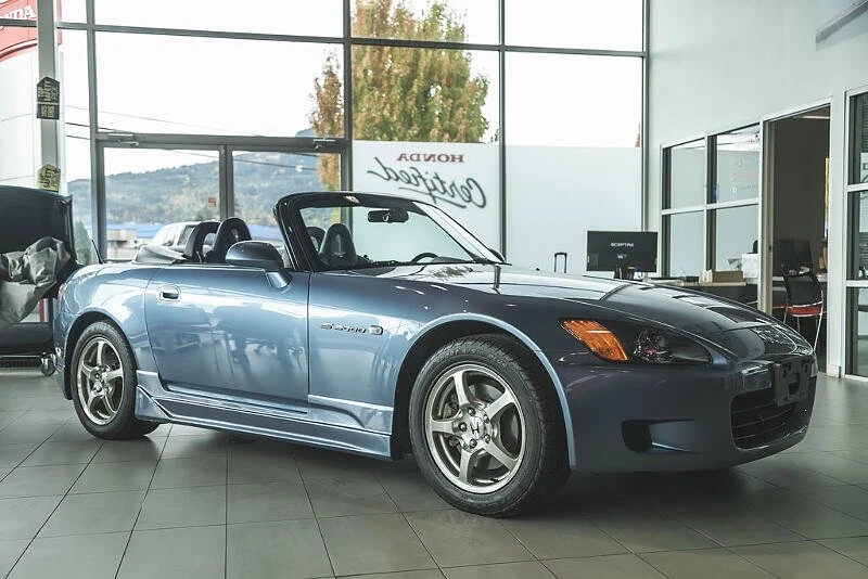 2002 Honda AP1 S2000 - Image 2 of 18