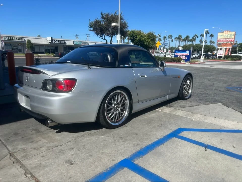 2002 Honda AP1 S2000 - Image 3 of 8