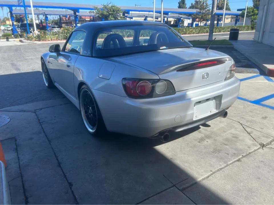 2002 Honda AP1 S2000 - Image 2 of 8