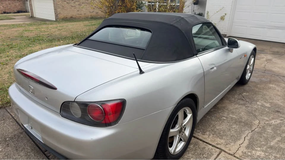 2002 Honda AP1 S2000 - Image 2 of 15