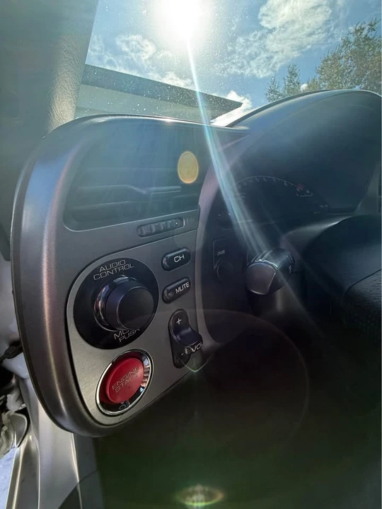 2002 Honda AP1 S2000 - Image 9 of 12