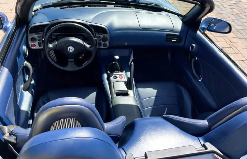 2002 Honda AP1 S2000 - Image 3 of 4