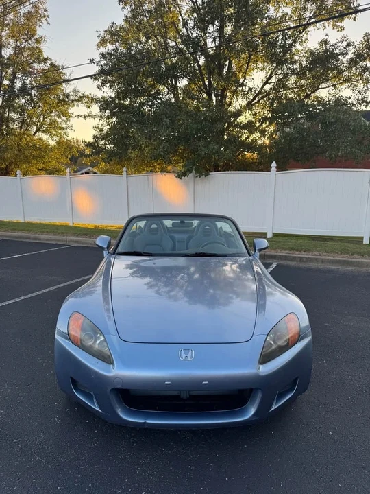 2002 Honda AP1 S2000 - Image 2 of 15