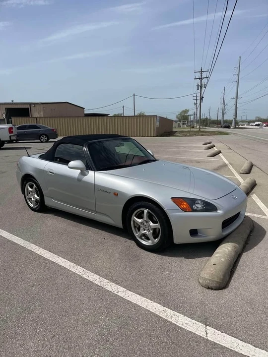2002 Honda AP1 S2000 - Image 2 of 8
