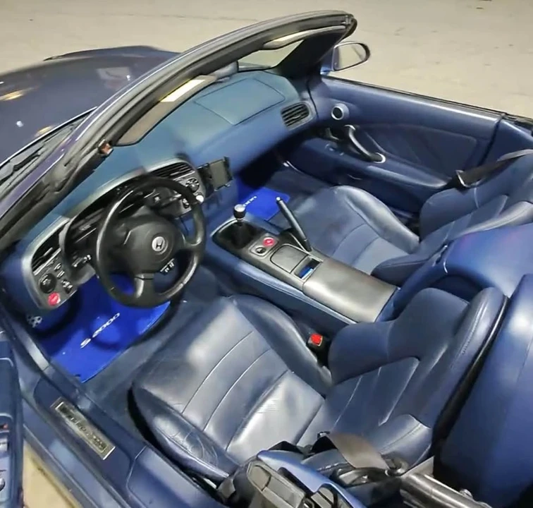 2002 Honda AP1 S2000 - Image 4 of 6