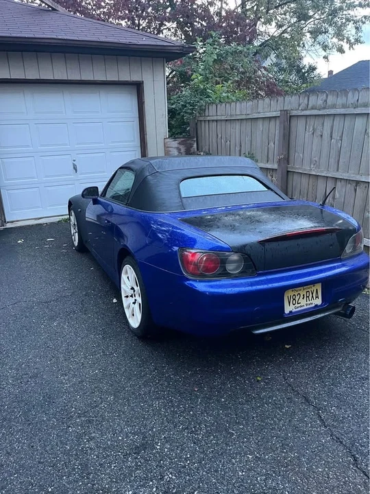 2002 Honda AP1 S2000 - Image 2 of 8