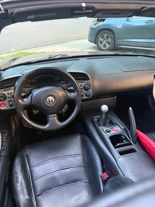 2002 Honda AP1 S2000 - Image 2 of 3