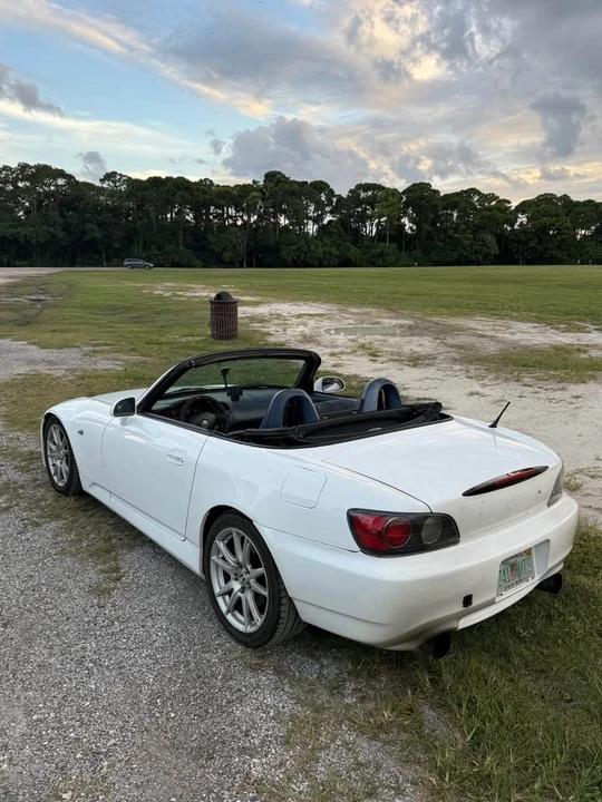 2002 Honda AP1 S2000 - Image 3 of 11