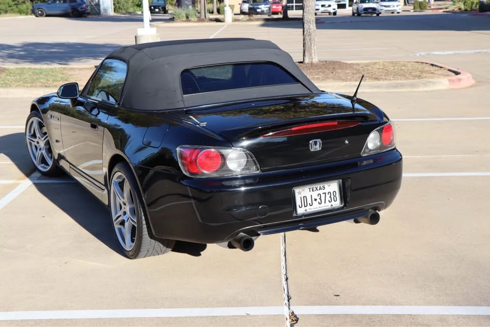 2002 Honda AP1 S2000 - Image 2 of 9