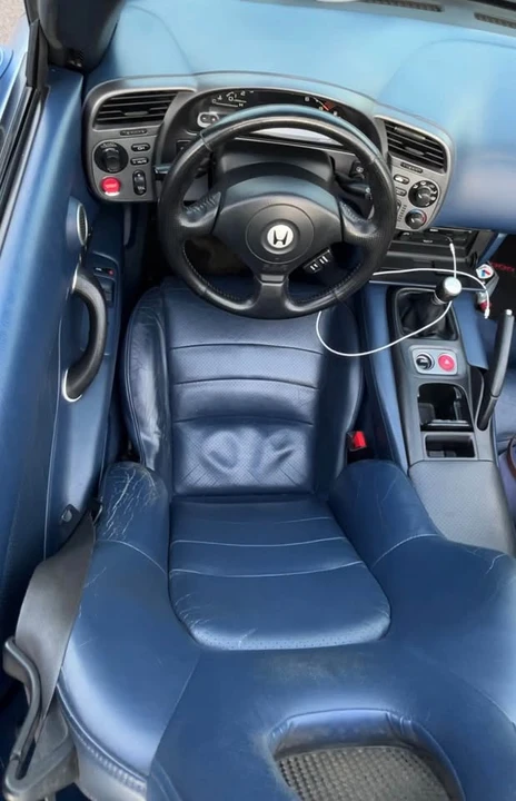 2002 Honda AP1 S2000 - Image 3 of 4