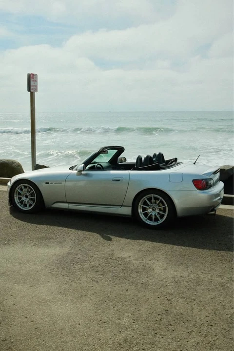 2002 Honda AP1 S2000 - Image 2 of 20