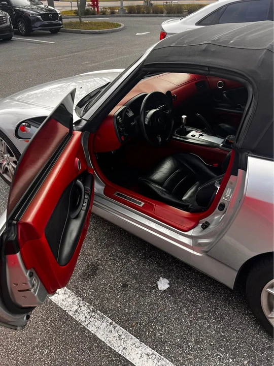 2002 Honda AP1 S2000 - Image 5 of 9