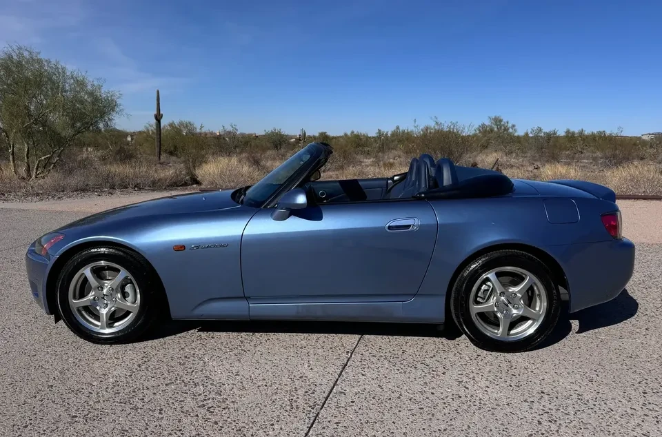 2002 Honda AP1 S2000 - Image 2 of 19