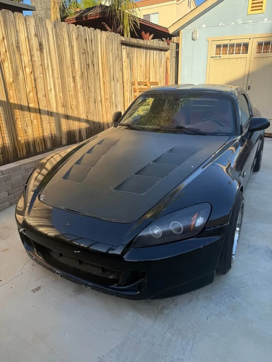 2002 Honda AP1 S2000 - Image 2 of 12