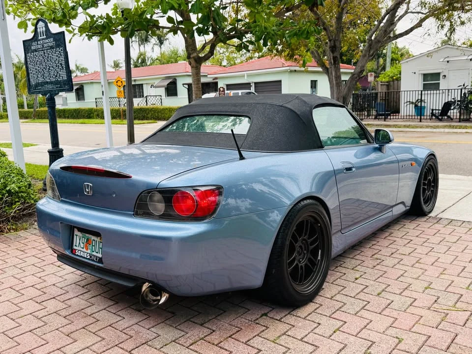 2002 Honda AP1 S2000 - Image 2 of 17