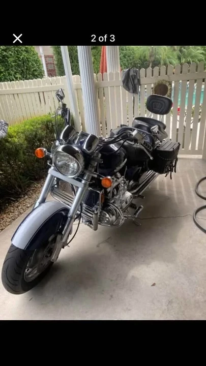 2002 Honda Gold Wing - Image 2 of 3