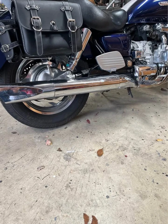 2002 Honda Gold Wing - Image 11 of 14