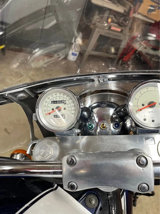 2002 Honda Gold Wing - Image 3 of 14