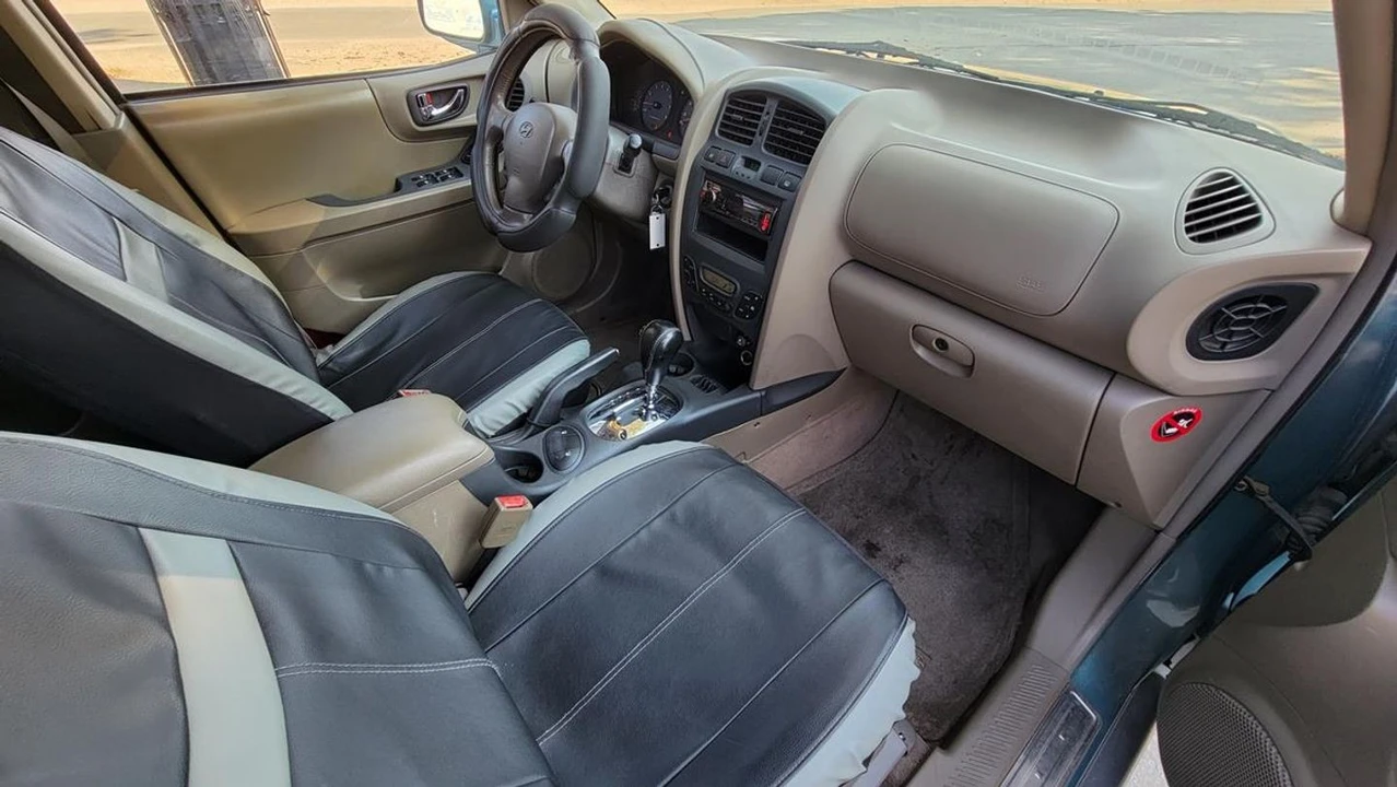2002 Hyundai Santa Fe - Image 10 of 21