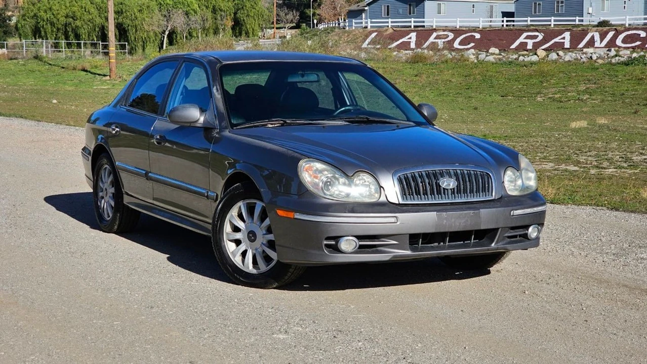 2002 Hyundai Sonata - Image 4 of 21