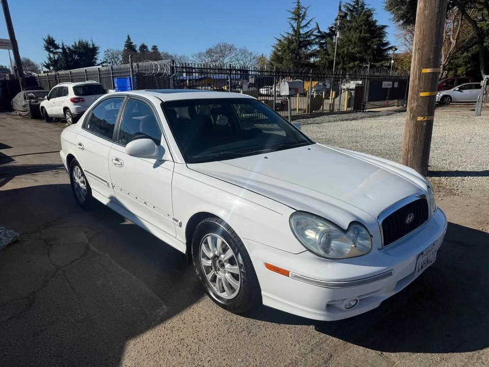 2002 Hyundai Sonata - Image 3 of 13