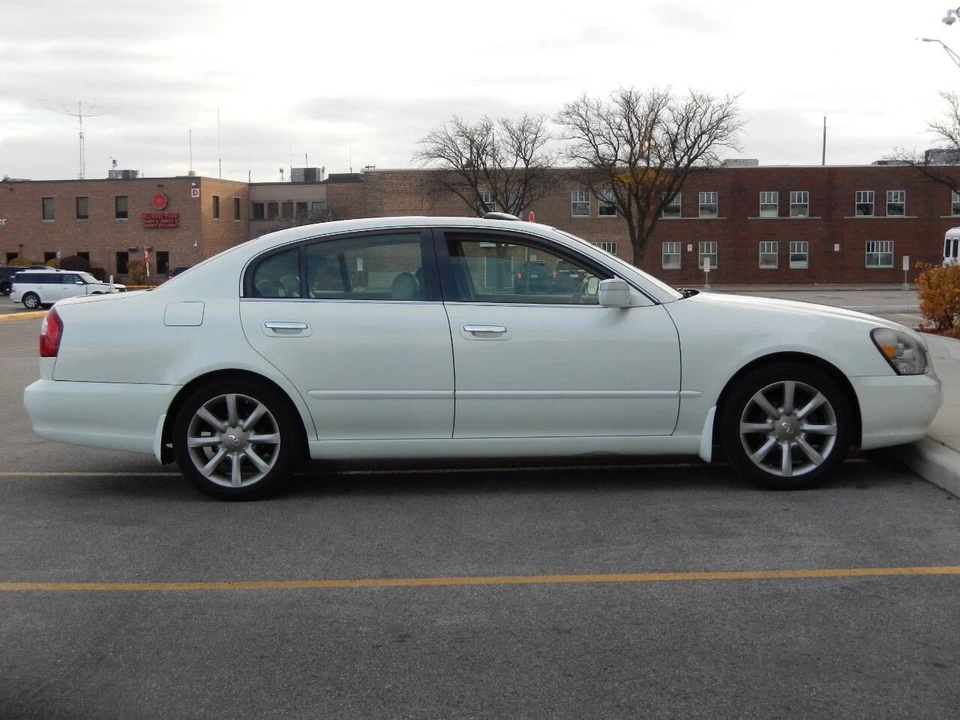 2002 Infiniti Q45 3rd Gen - Image 20 of 21