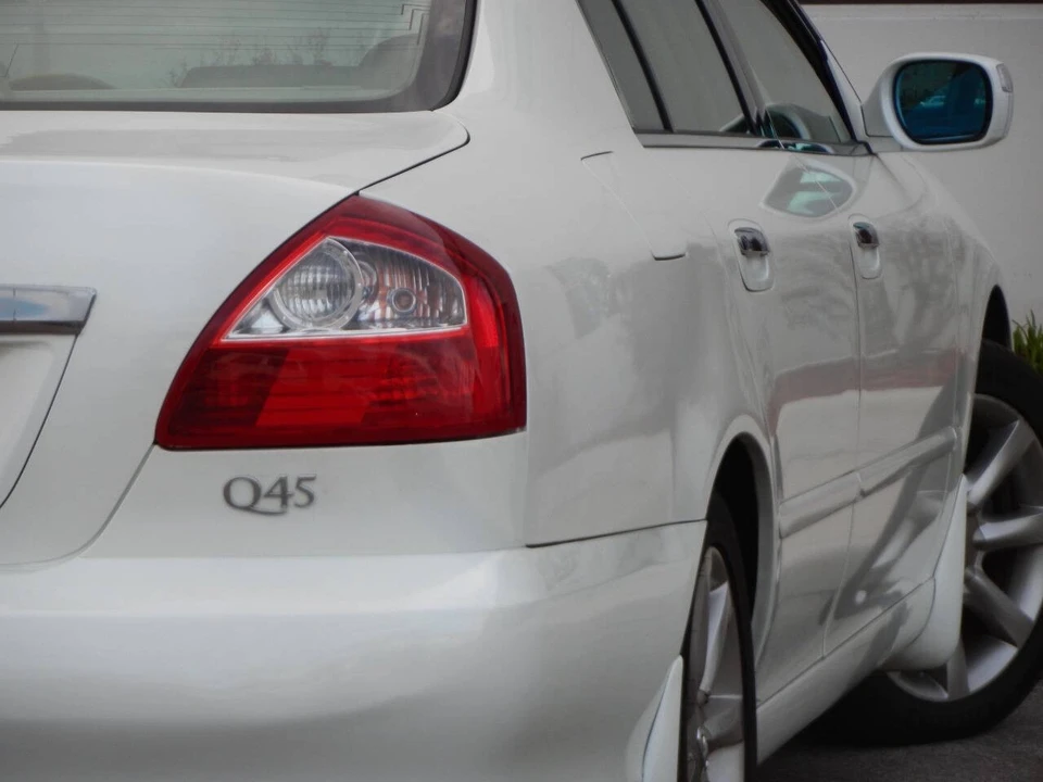 2002 Infiniti Q45 3rd Gen - Image 17 of 21