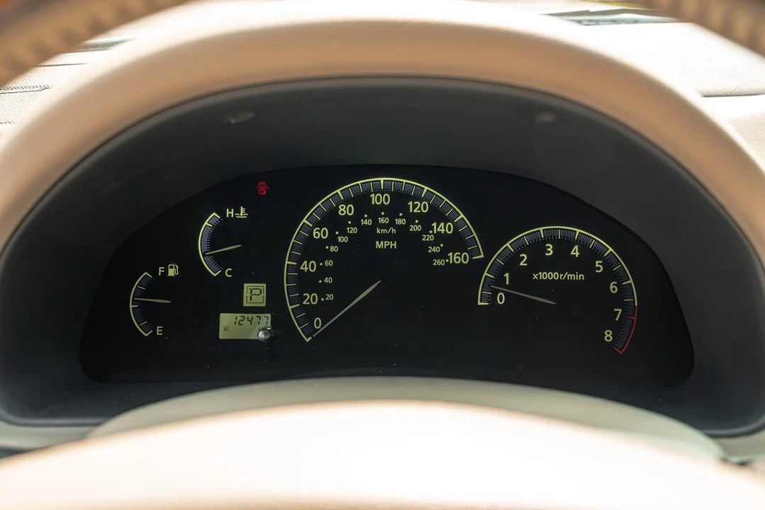 2002 Infiniti Q45 3rd Gen - Image 14 of 21