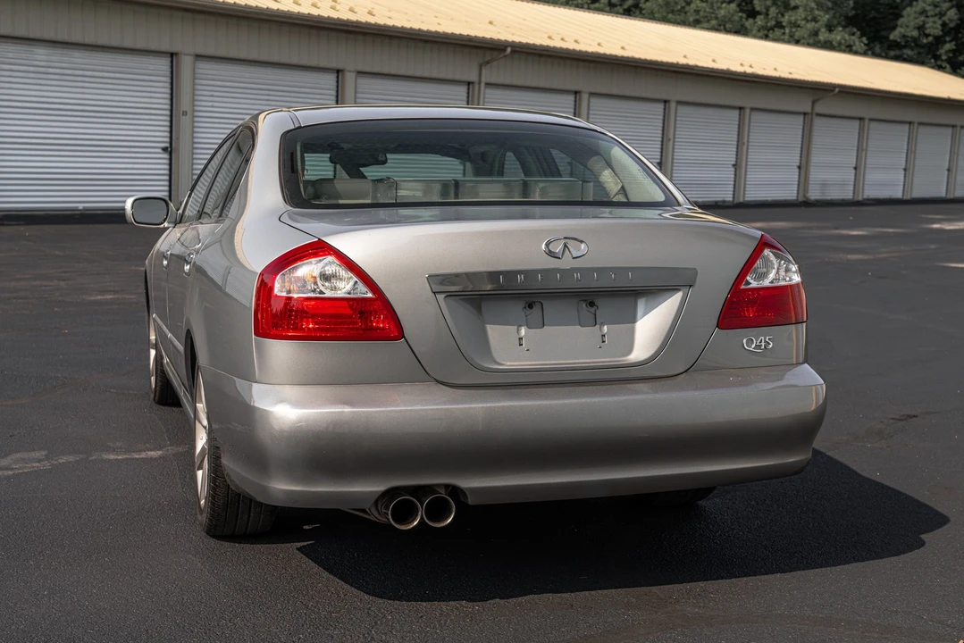 2002 Infiniti Q45 3rd Gen - Image 3 of 12