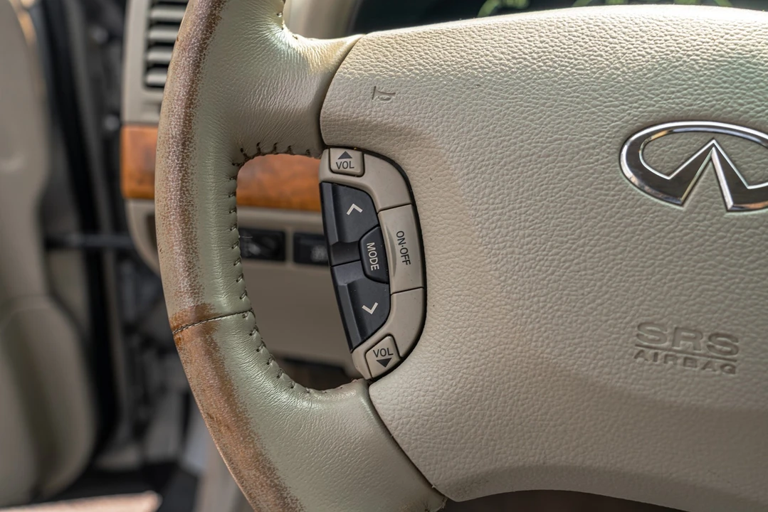 2002 Infiniti Q45 3rd Gen - Image 12 of 21