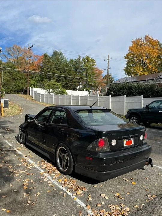 2002 Lexus IS 1st Gen - Image 3 of 5