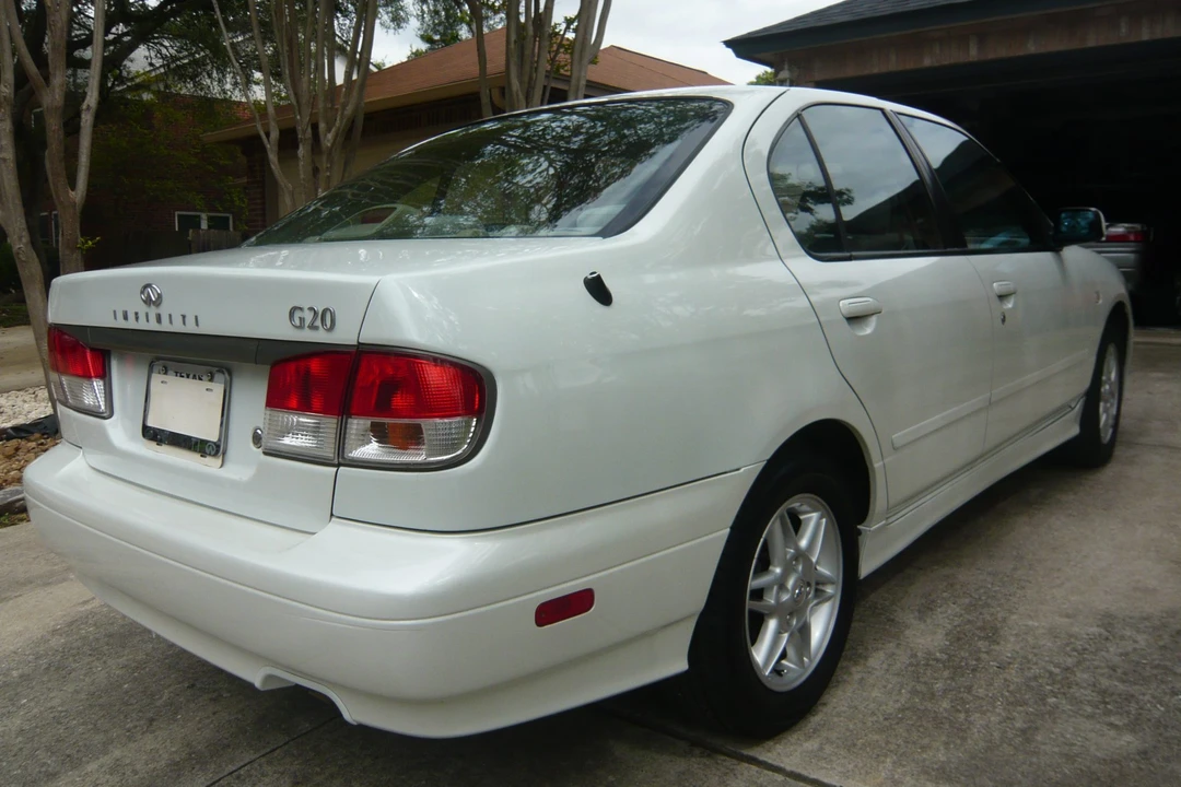 2002 Infiniti G20 2nd Gen - Image 12 of 31