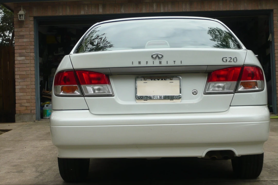 2002 Infiniti G20 2nd Gen - Image 14 of 31