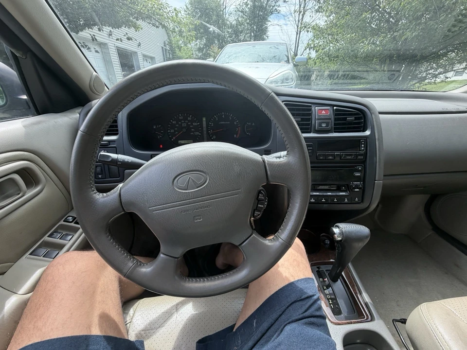 2002 Infiniti G20 2nd Gen - Image 5 of 10