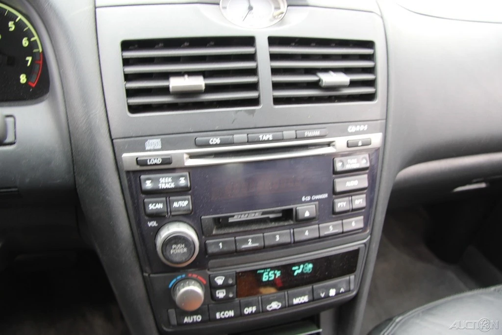 2002 Infiniti I30 & I35 2nd Gen - Image 16 of 21