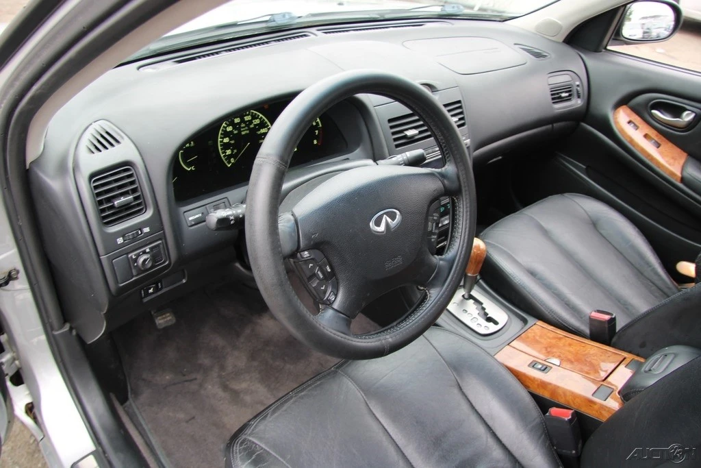 2002 Infiniti I30 & I35 2nd Gen - Image 14 of 21