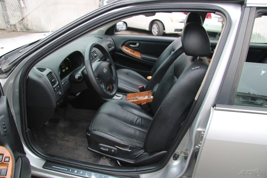 2002 Infiniti I30 & I35 2nd Gen - Image 13 of 21