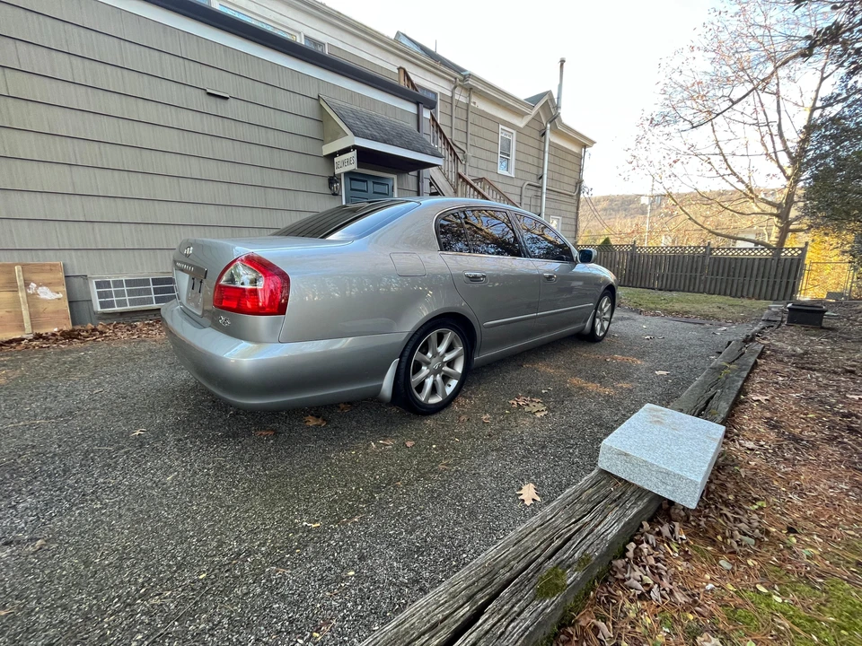 2002 Infiniti Q45 3rd Gen - Image 19 of 31