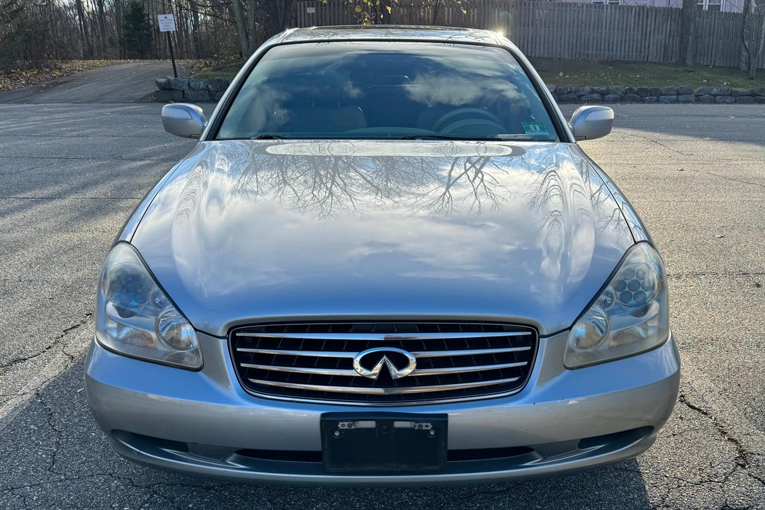2002 Infiniti Q45 3rd Gen - Image 2 of 31
