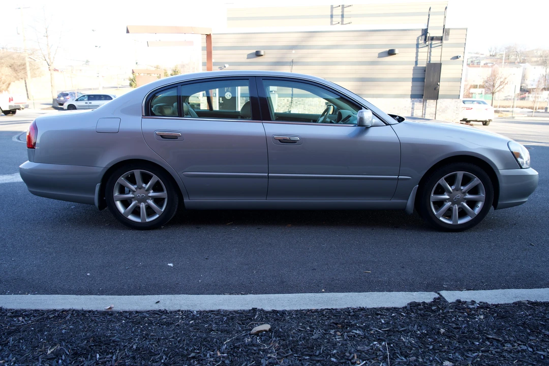 2002 Infiniti Q45 3rd Gen - Image 12 of 31