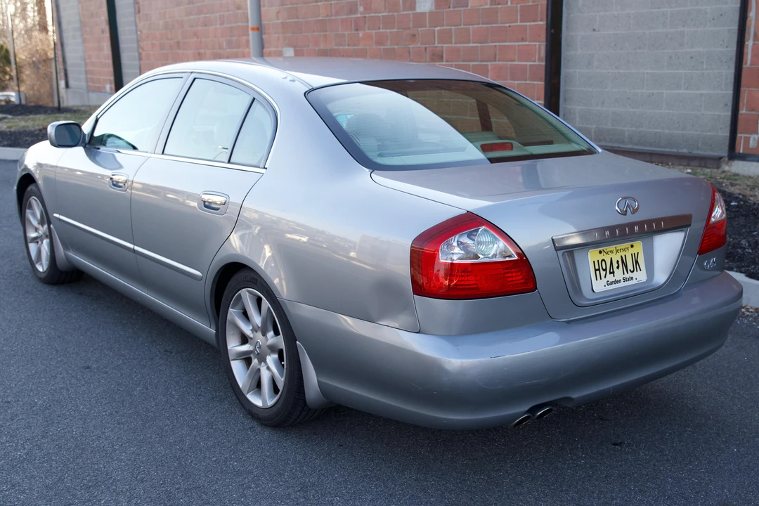 2002 Infiniti Q45 3rd Gen - Image 4 of 31