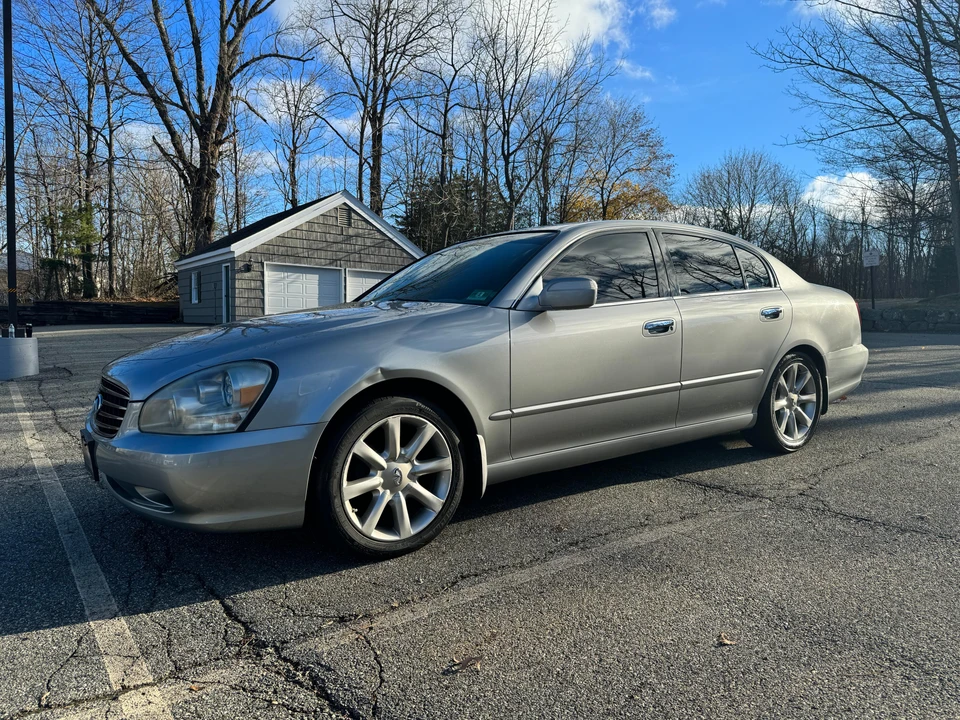 2002 Infiniti Q45 3rd Gen - Image 9 of 31