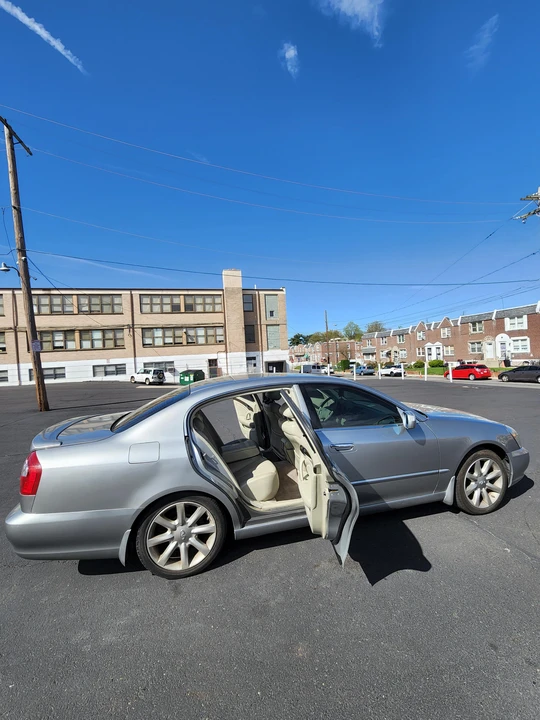 2002 Infiniti Q45 3rd Gen - Image 13 of 31