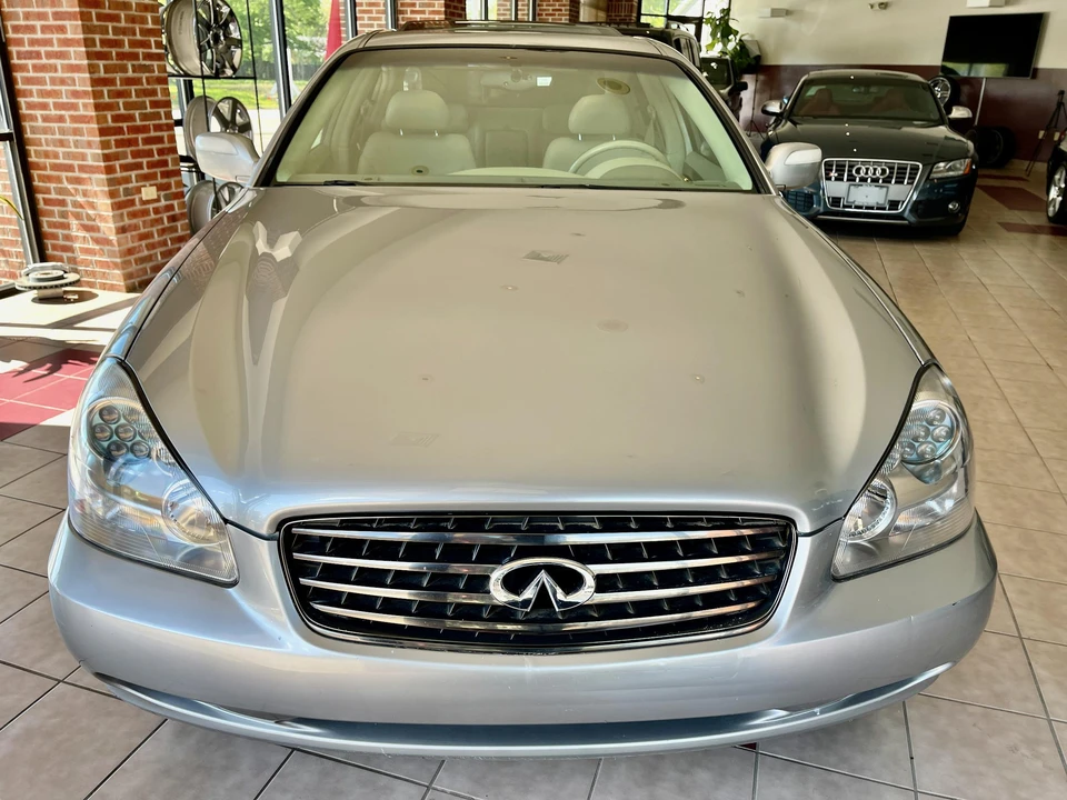 2002 Infiniti Q45 3rd Gen - Image 14 of 31