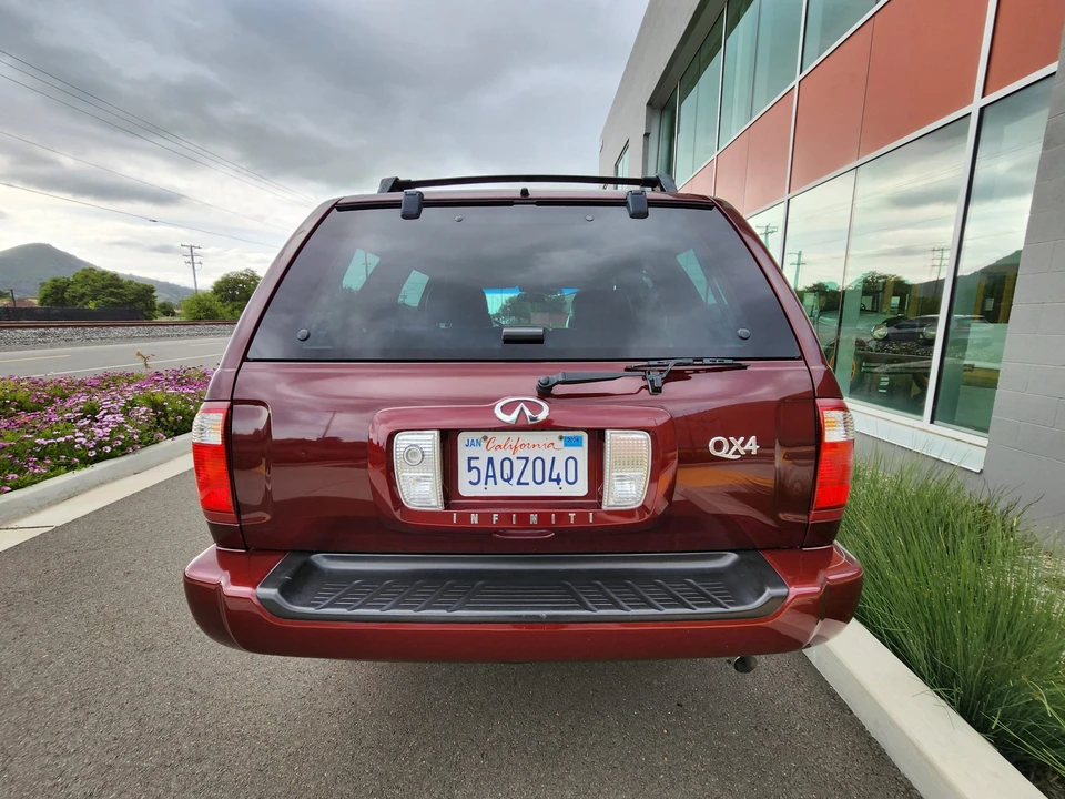 2002 Infiniti QX4 - Image 21 of 31